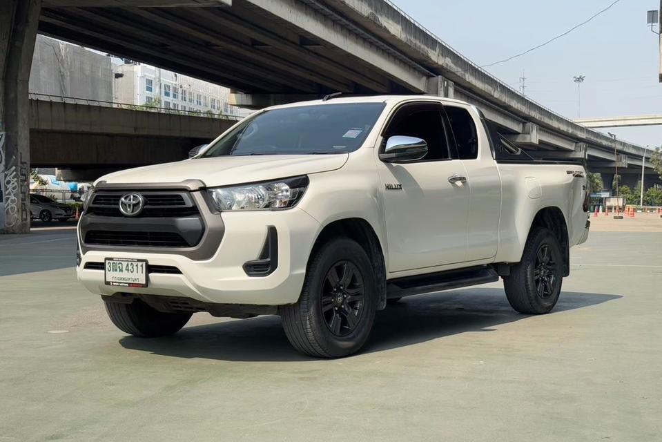 Toyota Hilux Revo Smart Cab 2.4 Entry MT ปี 2021