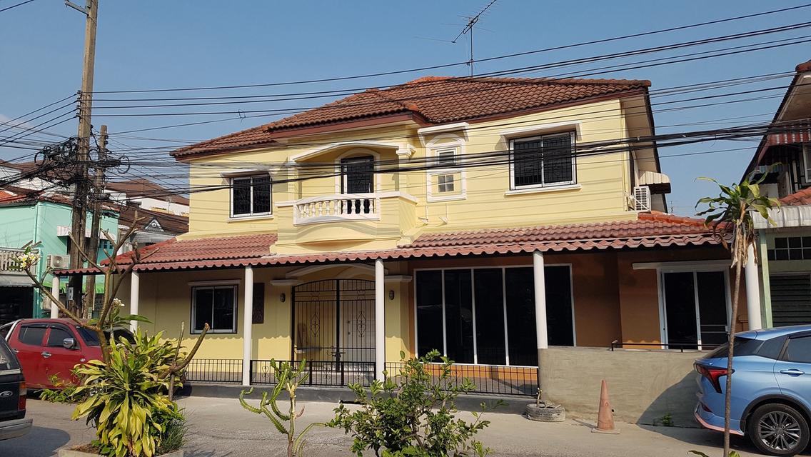 KC Ramintha 3 Home Office for Rent KC Ramintha 3 in Sam Wa Tawan Ok 1