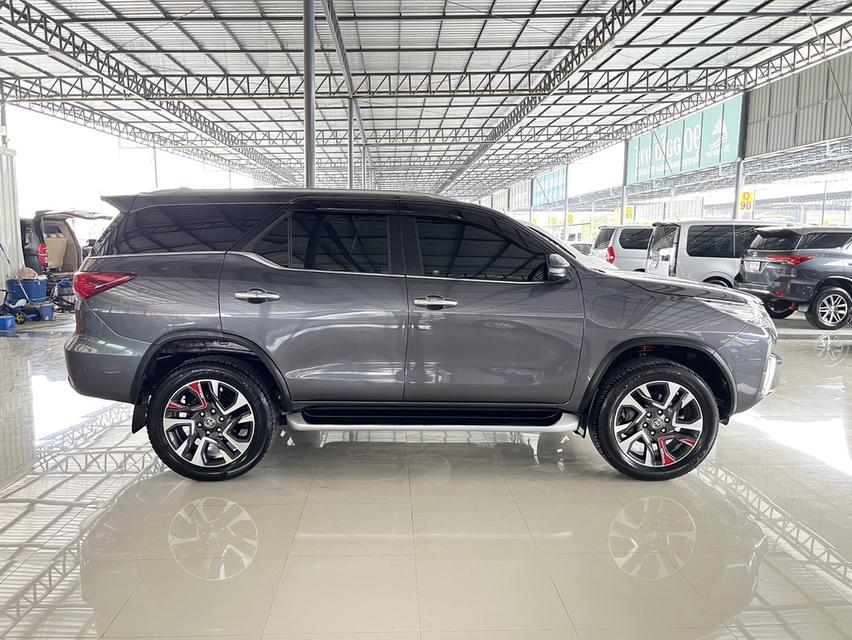  Toyota Fortuner 2.4 V (ปี 2020) SUV AT - 2WD 3