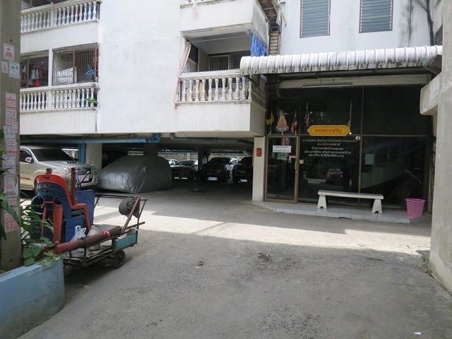 ให้เช่าห้องชุด ลานดาวทาวเวอร์ คอนโดมิเนียม พร้อมเข้าอยู่ได้ทันที ห่างสถานีรถไฟฟ้า BTS ศรีเทพา เพียง 1.4 กม. ราคา 2,000 บาทต่อเดือน 12