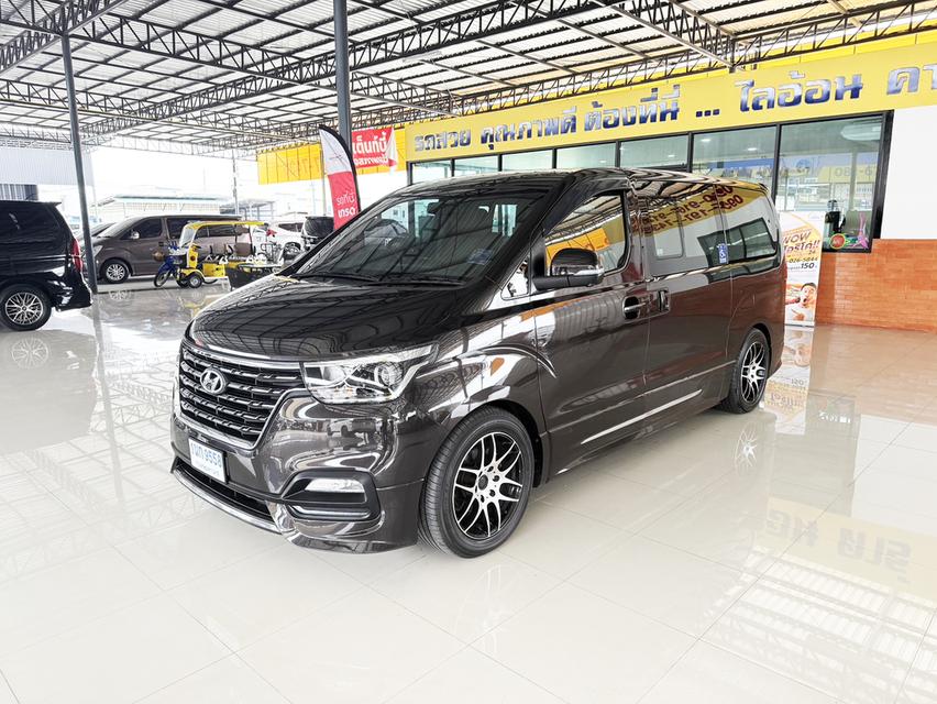 Hyundai H-1 2.5 Deluxe (ปี 2020) Wagon AT