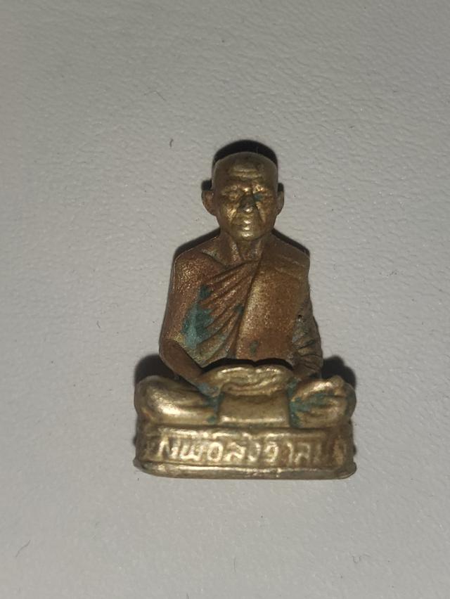 รูปหล่อหลวงพ่อ​สังวาลย์​วัด​เย้ย​ปราสาท​บุรีรัมย์​ 2