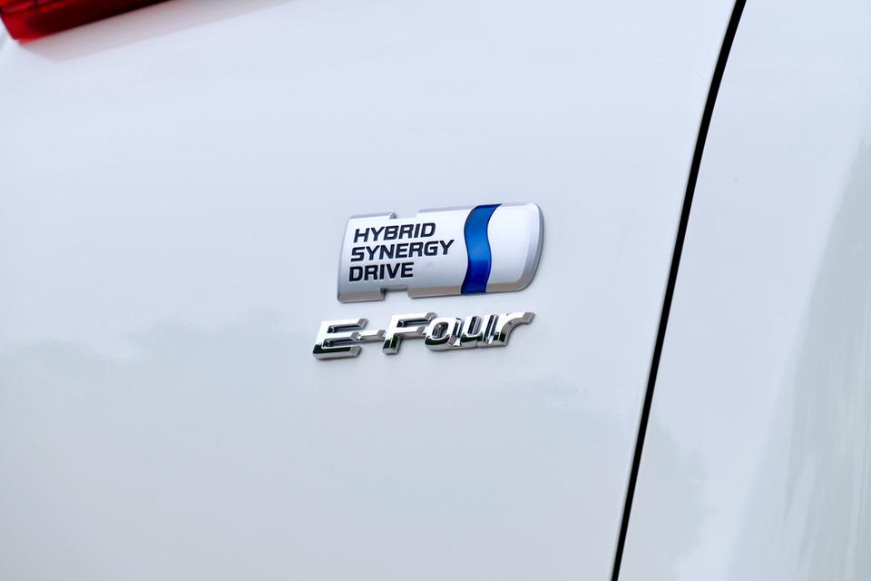 Toyota Alphard 2.5 SR-C Package ปี 2022 สีขาว ไมล์น้อย รถสวยพร้อมใช้สุด รูปที่ 7