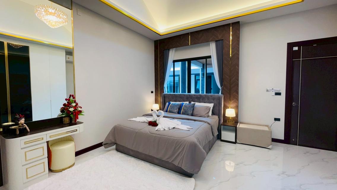 พูลวิลล่าหรู สไตล์ Modern Luxury – ทำเลศักยภาพ ย่านโป่ง พัทยา 20