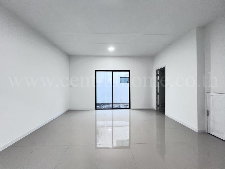 ทาวน์เฮ้าส์ เดอะคอนเนค 55 กรุงเทพ - ปทุมธานี 2 บ้านสวย พร้อมอยู่ 3