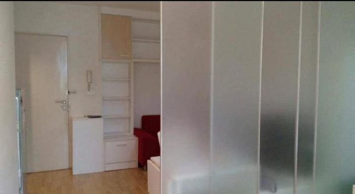 ให้เช่าคอนโด ดิ ไอริส พระราม9-ศรีนครินทร์ (The IRIS Rama 9 - Srinakarin) สภาพห้องใหม่ เฟอร์นิเจอร์ครบ ใกล้รถไฟฟ้า 3