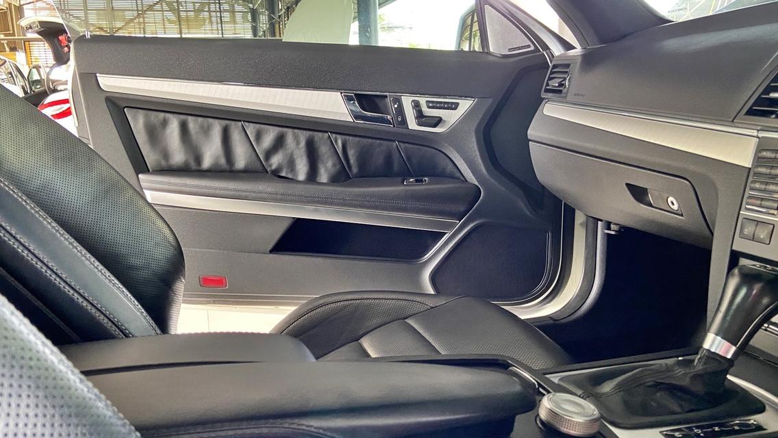 Benz E250CDI Coupe W207 รถสปอร์ตสองประตู รูปที่ 11