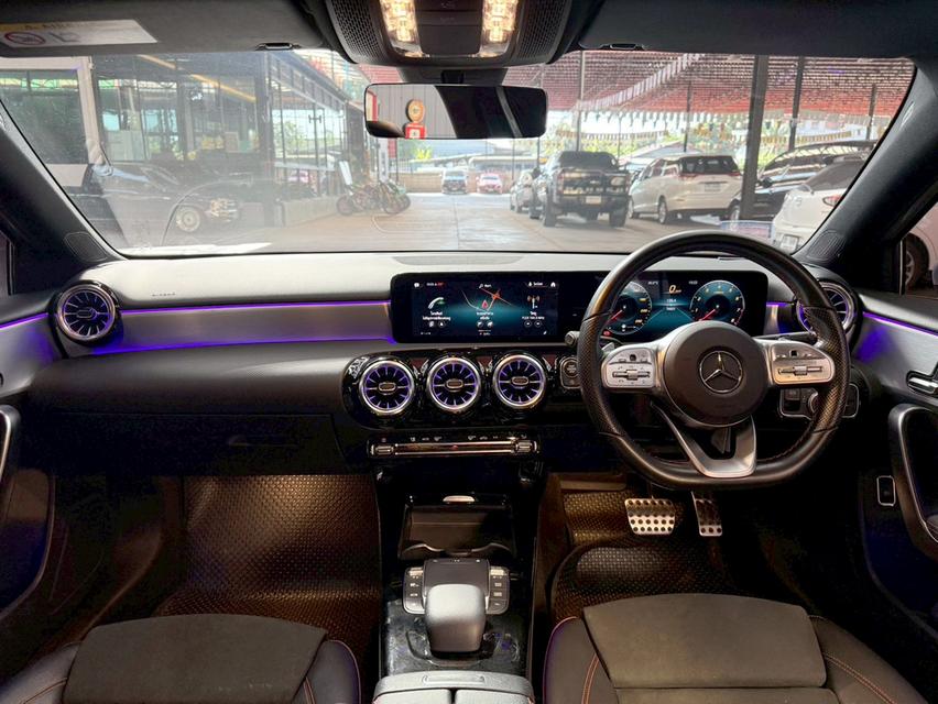 Mercedes-benz A200 1.3 AMG Dynamic ปี 2022 6