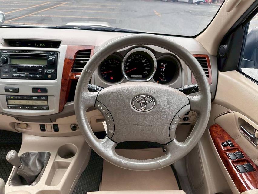 รหัสรถ QT1810 Toyota Fortuner 3.0 V เกียร์ Auto ขับ4 สีบรอนซ์ทอง ปี2006 10