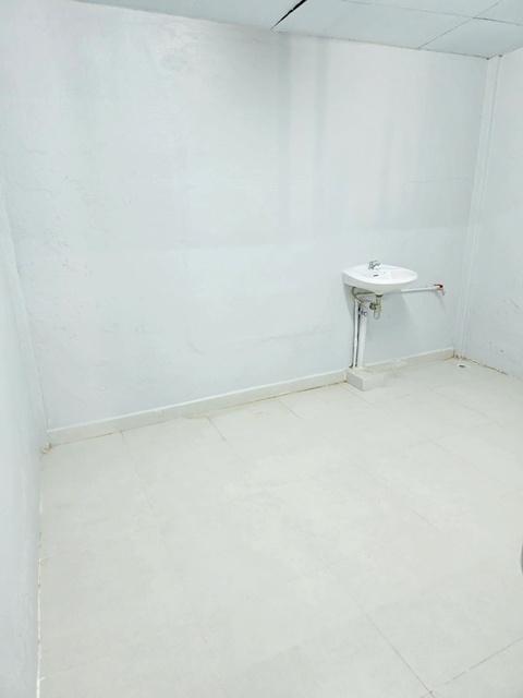 ม.หอการค้า 900 ม.อินทามระ8-14 BTSสะพานควาย 1กม. 240 ตร.ม.3นอน 2น้ำ ให้เช่าอาคารพาณิชย์ 3 ชั้น 20 ตร.วา. 8