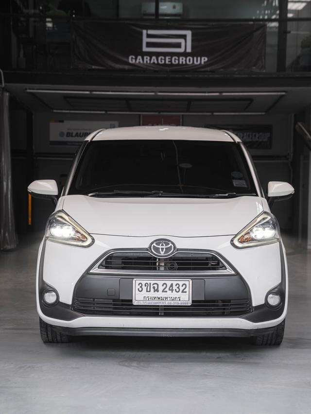 TOYOTA SIENTA 1.5 V  ปี 2017 รหัส 67GG2432 3