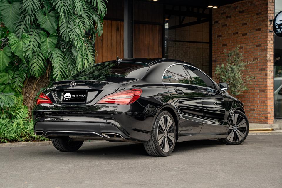 Mercedes-Benz CLA200 Urban โฉม Facelift ปี 2017 💵คันนี้ผ่อนเบาๆ 16,xxx/เดือน 𝐂𝐋𝐀𝟐𝟎𝟎 เข้าใหม่! โฉม 𝐅𝐚𝐜𝐞𝐥𝐢𝐟𝐭 รออยู่ห้ามพลาดด⚡️