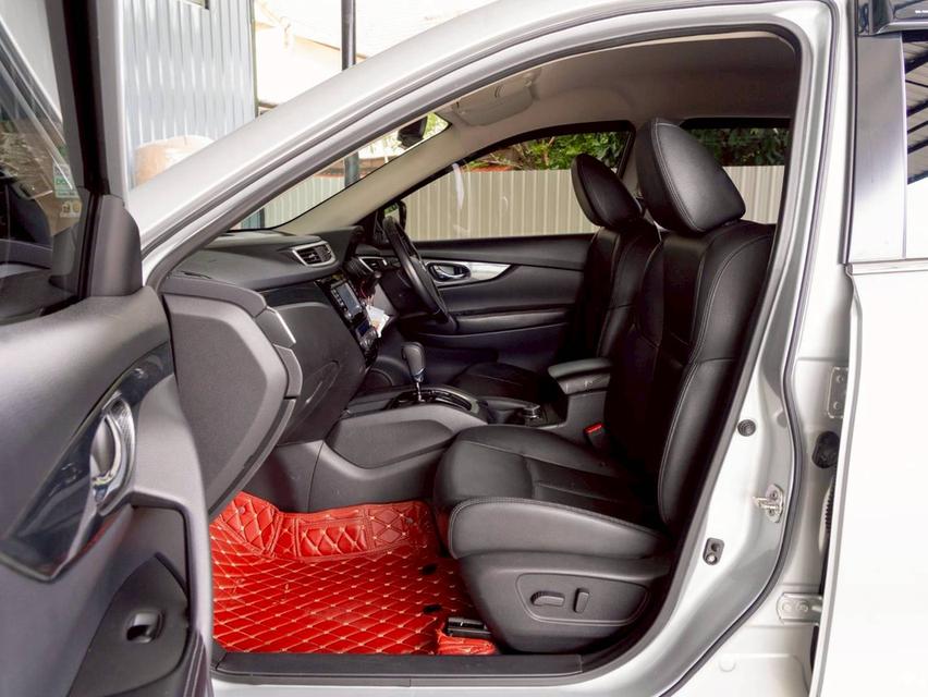 NISSAN X-TRAIL 2.0V 4WD ปี จด 2016 สภาพสวยเดิมๆ 19