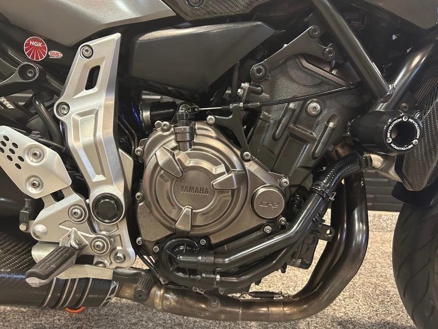 Yamaha MT07 แต่งคาร์บอนแน่นๆทั้งคัน 3