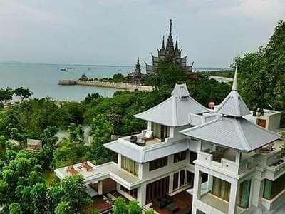U1431 ให้เช่าบ้านหรู 3 ชั้น  บ้านพูลวิลล่า ติดทะเลพัทยาเหนือ พร้อมเฟอร์  พร้อมหาดส่วนตัว วิวทะเลสวยมาก ติดปราสาทสัจธรรม ทำเลดีเดินทางสะดวกเข้าออกได้หล 7
