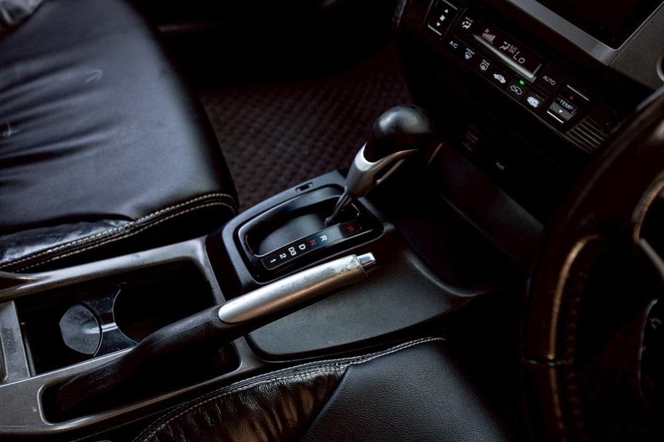 Honda Civic Fb 1.8ES ภายในดำ เบาะไฟฟ้า สีขาว ปี 2013 รูปที่ 12