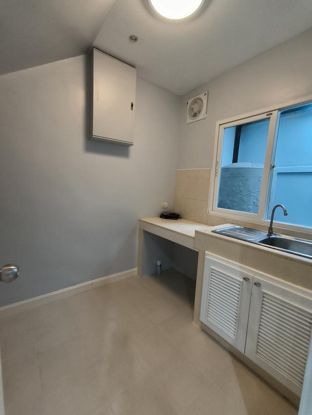 ให้เช่าบ้านกลางเมือง พระราม 3 สุขสวัสดิ์ ทาว์โฮม 3 ชั้น ม.บ้านติดถนนใหญ่ ติด โฮมโปรสุขสวัสดิ์ รีโนเวทใหม่ 15