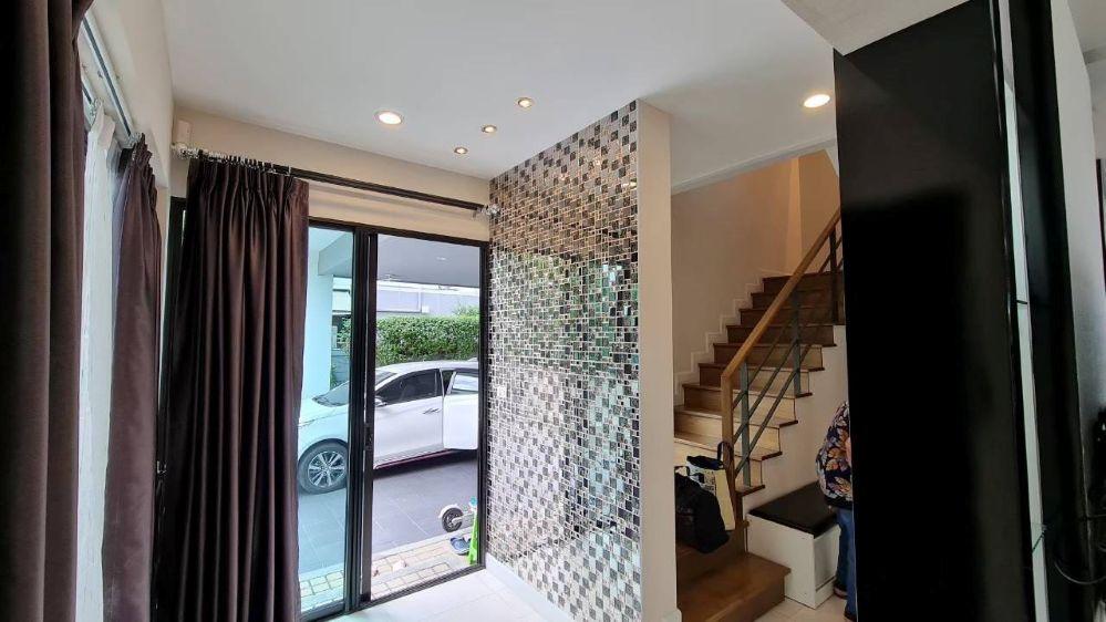 ให้เช่าบ้านเดี่ยว 3 ชั้น หมู่บ้านลุมพินี อ่อนนุช–บางนา เฟอร์นิเจอร์ครบ พร้อมอยู่ 5