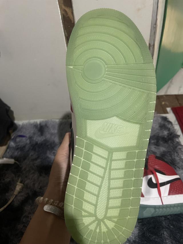 Nike Spider-Man (Air Jordan 1) 5