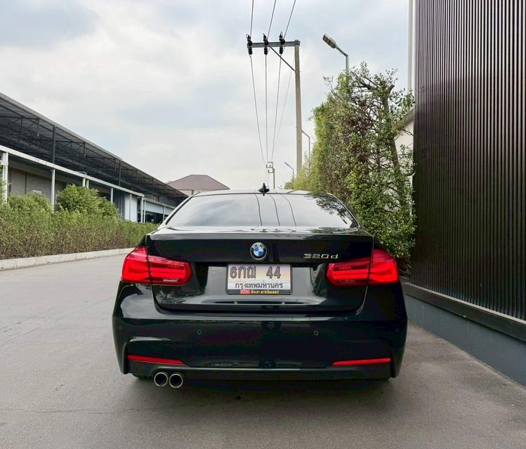 Bmw 320d M Sport LCI ปี18 ไมล์น้อยสุดในตลาด รถสวย มือเดียว สีเดิมทั้งคัน เข้าศูนย์ทุกระยะ