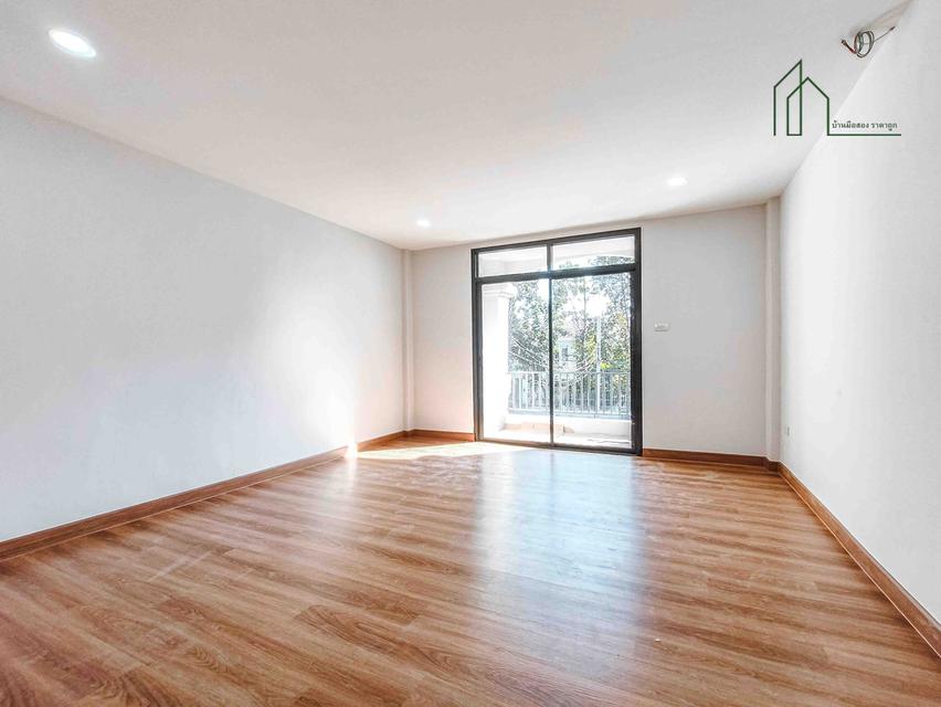 ทาวน์โฮม 2 ชั้นครึ่ง นันทนาการ์เด้น รังสิต – รีโนเวทใหม่ทั้งหลัง หน้าบ้านไม่ชนใคร 13