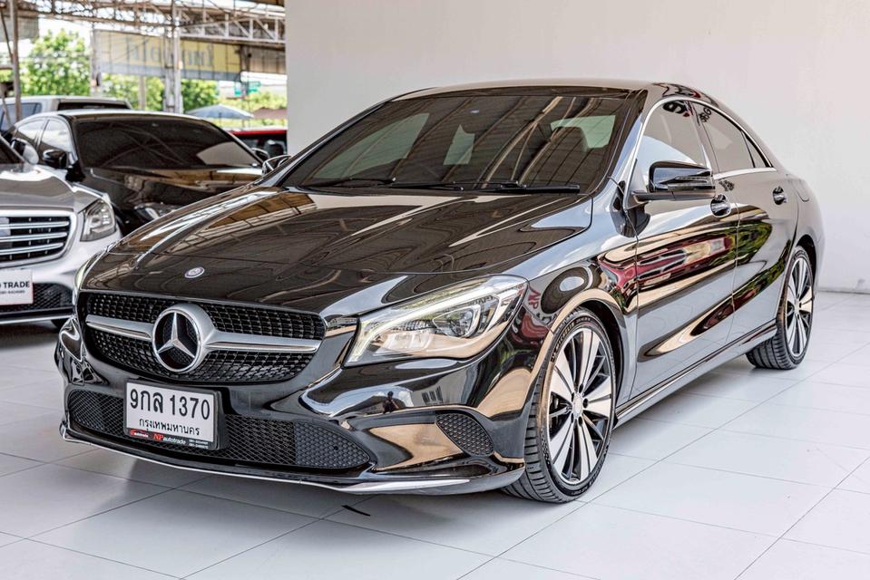 รหัสรถ NP1370 BENZ CLA200 URBAN 2017