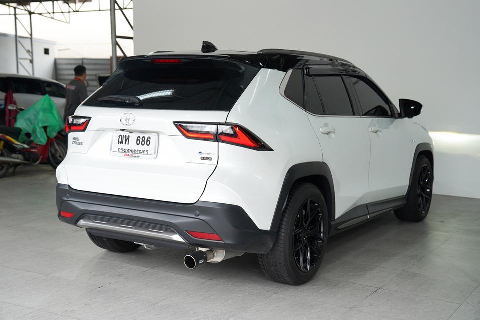 TOYOTA YARIS CROSS 1.5 HEV PREMIUM LUXURYAT ไมล์ 2 หมื่น โทร.0922639576 เอ๋ 14