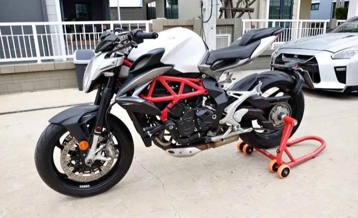 2020 MV Agusta Brutale 800