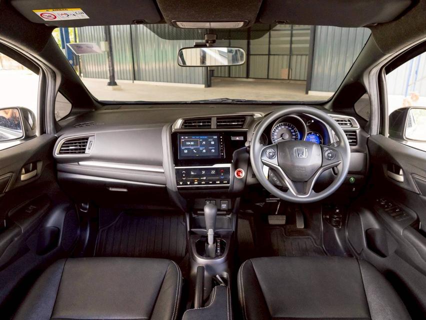 Honda Jazz 1.5RS ปีจด 2019 เข้าศูนย์ทุกระยะ 11