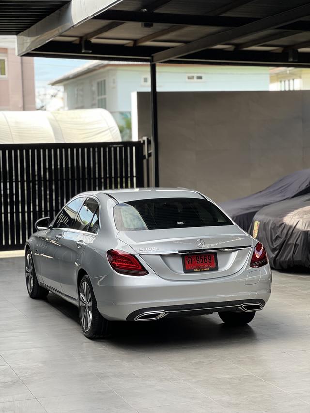 Benz C300e Avantgarde 13