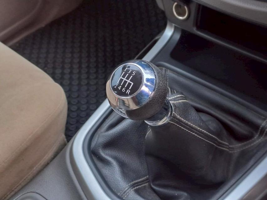 2017 Nissan Navara 2.5 Calibre EL MT
