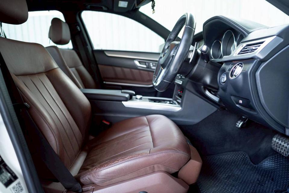 Benz E300 Bluetec Hybrid ปี15 11