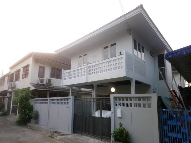 ขายบ้านเดี่ยว 2 ชั้น 42 ตรว. หมู่บ้านเสนานิเวศ 2 เกษตร-นวมินทร์ หลัง Nawamin City Avenue 1