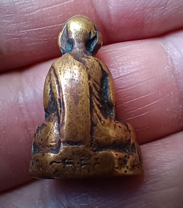 หล่อรูปเหมือน หลวงพ่อกวย