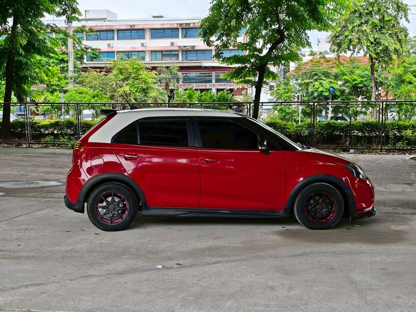 ขายรถ MG3 1.5X Sunroof ปี 2016 สีแดง เกียร์ออโต้ 8