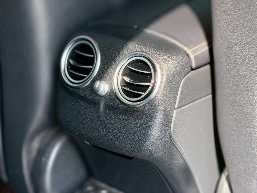 ปี 2018 BENZ C-CLASS, C220d AVANTGARDE รูปที่ 13