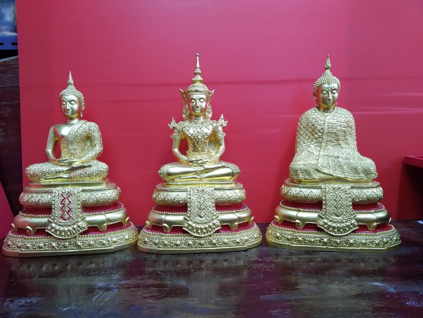 ชุดพระแก้วมรกตจำลองหน้าตัก7นิ้วออกวัดพระแก้ว