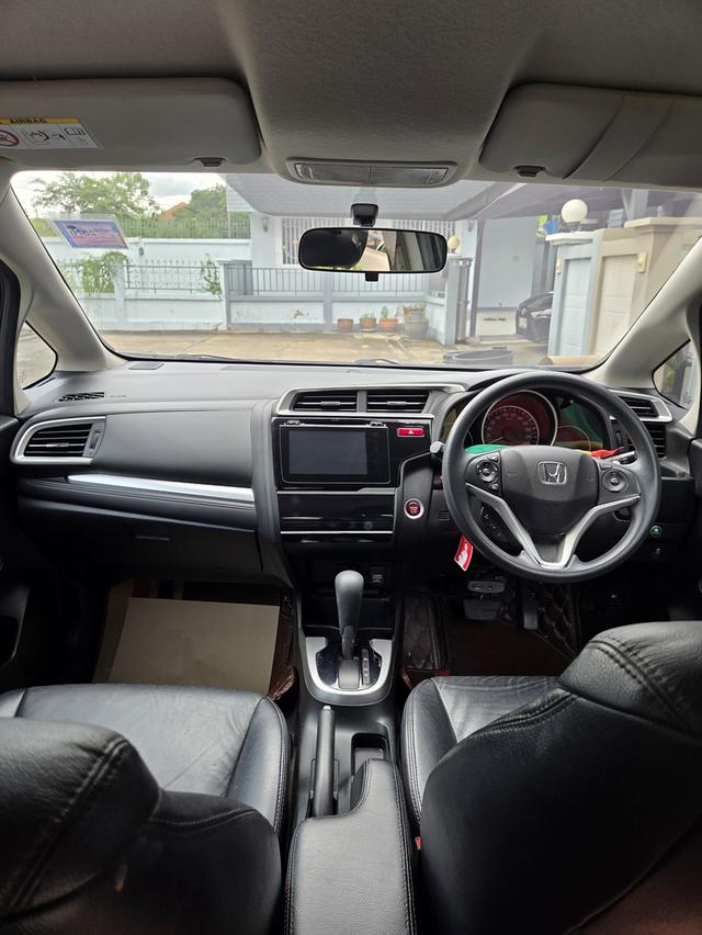 ขายรถHonda Jass รุ่นAT GK1.5SV ปี2014 เจ้าของ(ผู้หญิง)ขายเอง รถบ้านใช้มือเดียว สภาพดี ขายเพราะมีรถหลายคัน รูปที่ 6