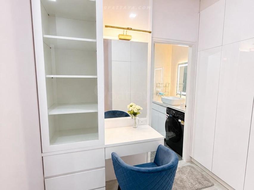 For Sale — Spacious Sea View Condo at View Talay 5D, JomtienSpacious sea view condo for sale at View Talay 5D, Jomtien. Large 96 sq.m. unit on the 11 4