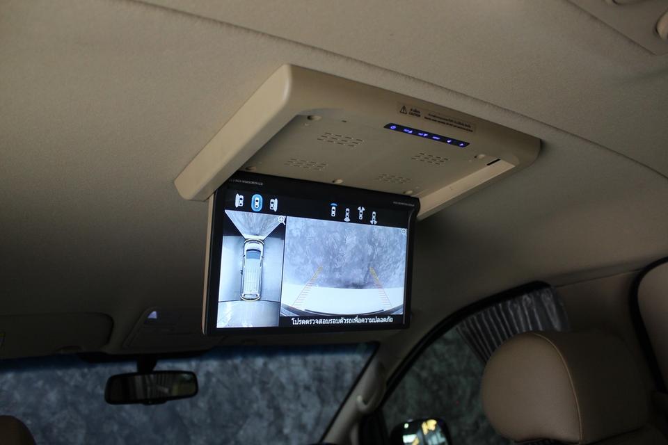 รหัสรถ JRS3185 🚐✨ HYUNDAI H-1 ปี 2017 สีดำสุดหรู สภาพพร้อมใช้ 14