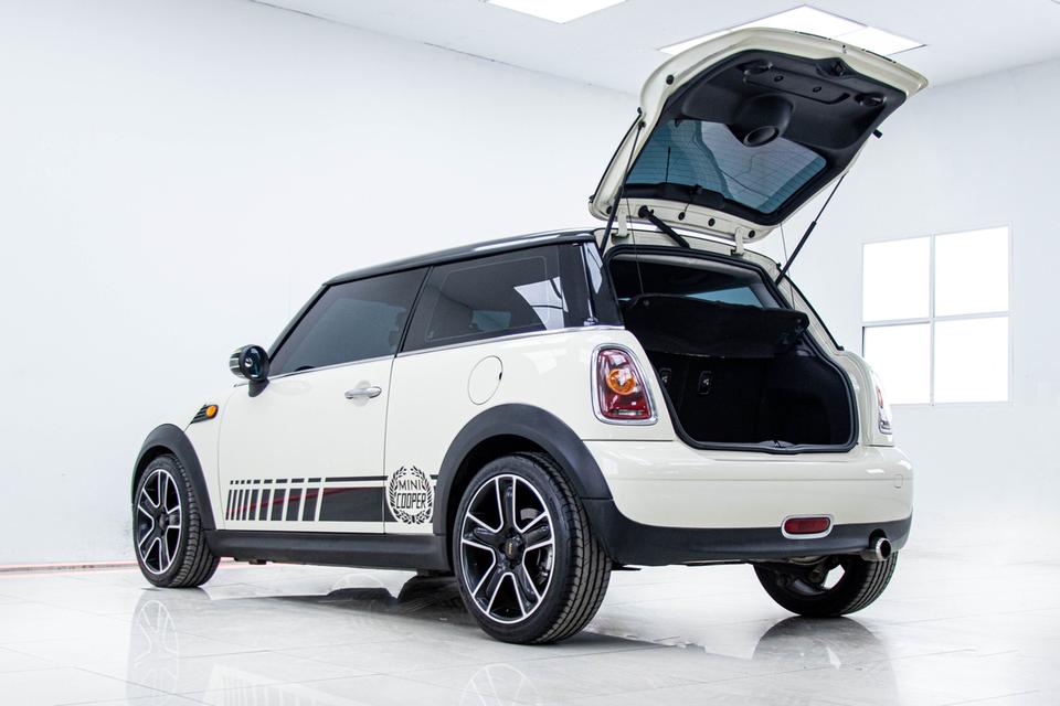 MINI COOPER ONE RHD 1.4 2010