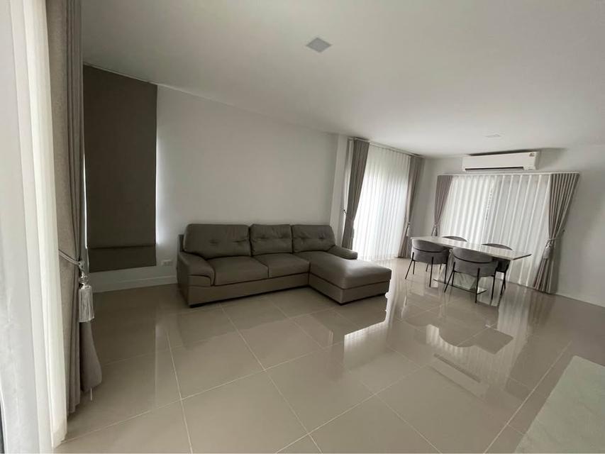 บ้านแฝดหรูให้เช่า ใกล้ Megaบางนา แอร์ทั้งหลัง เฟอร์ครบ เข้าอยู่ได้ทันที 3 ห้องนอน 3 ห้องน้ำ ที่ตั้ง บางนา สมุทรปราการ 6