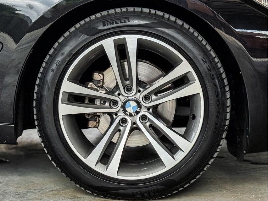 ปี 2015 BMW SERIES 3, 320d GT SPORT โฉม F34 ปี12-20 สีดำ เกียร์ออโต้ ดีเซล มือเดียวป้ายแดง 13