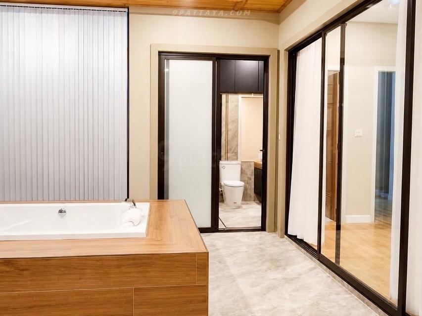 For Rent — Brand-New 2-Storey Pool Villa near Mabprachan LakeBrand-new fully furnished 2-storey house for rent at The Shade Villas, 5