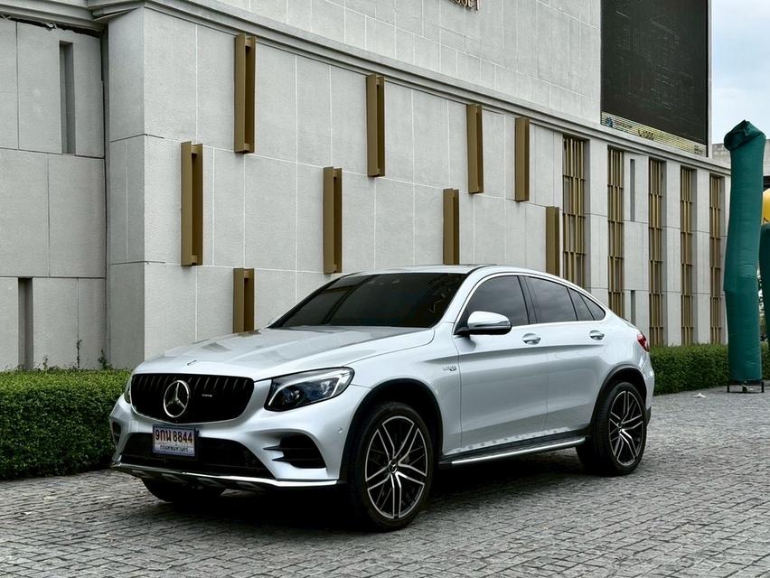 รหัสรถ AP8844 #Benz GLC250 AMG Coupe สีเทา ปี 2019 (แต่ง GLC 43)