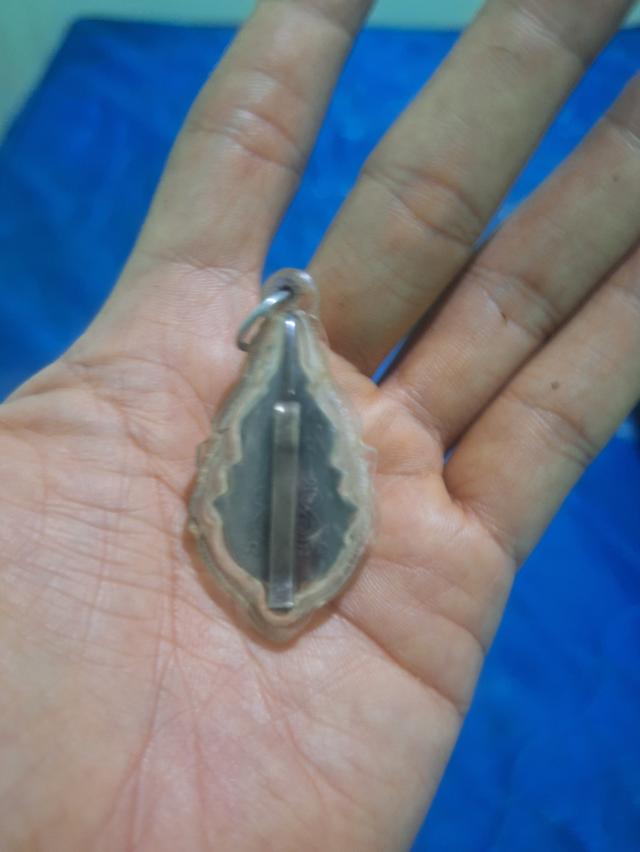 แหนบเนื้อเงินหลวงพ่อโสธร ปี08 รูปที่ 2