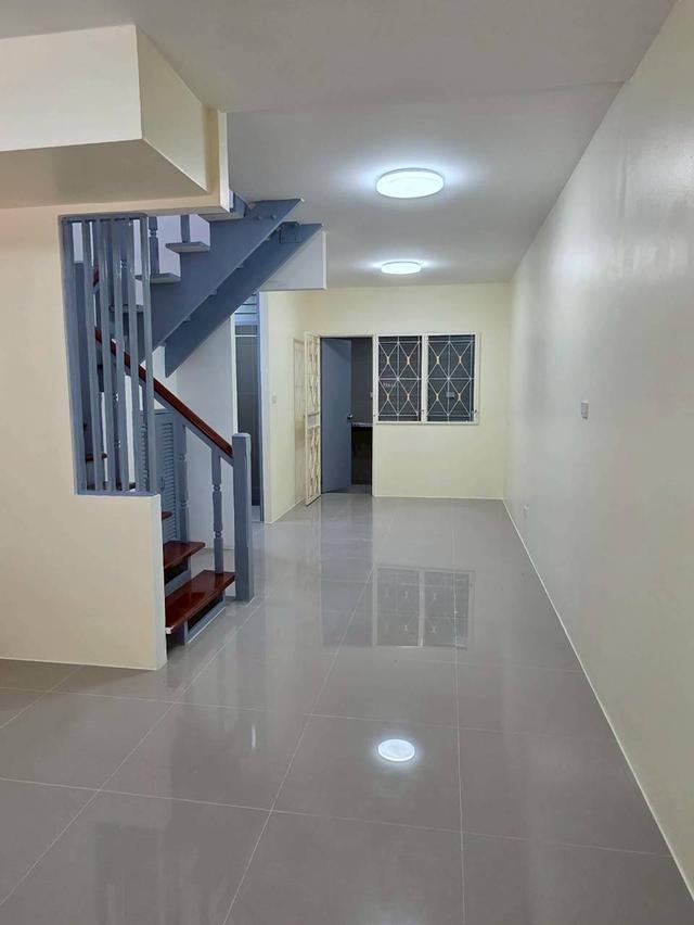 ขายทาวน์เฮ้าส์ 2 ชั้น มบ.สิรารมย์ ถนนบ้านกล้วย-ไทรน้อย รีโนเวทใหม่ทั้งหลัง พร้อมเข้าอยู่ (เจ้าของขายเอง) 4