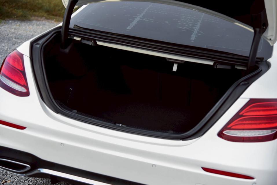 รหัสรถ CBL4117 Mercedes-Benz E220d AMG W213 AT 2016 6