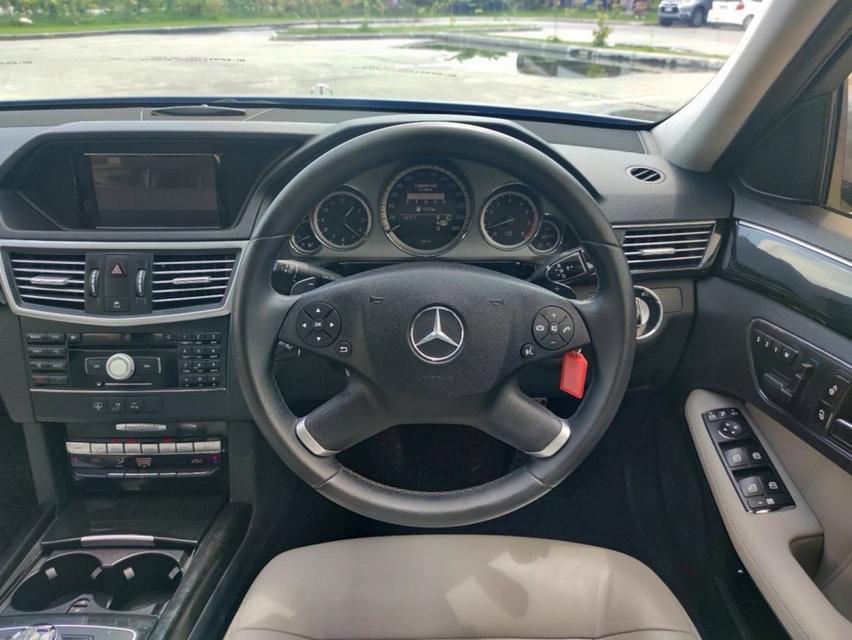 2011. MERCEDES-BENZ E300 Avantgarde W212 รหัส CAT9749 9