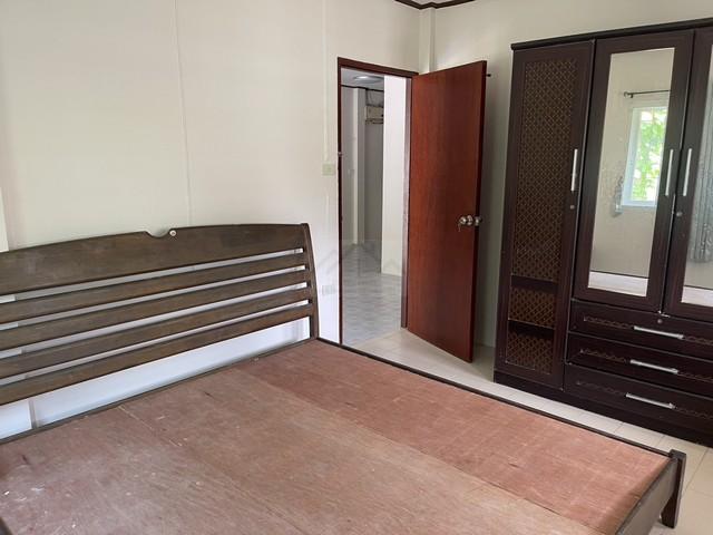 ให้เช่าบ้านชั้นเดียว 107 ตรว. 4 ห้องนอน หมู่บ้านปลาทอง ศรีนครินทร์ ศรีด่าน 4 เดินไป Foodland, KFC, JAS Urban ได้ใน 5 นาท 5